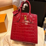 LV 限量鱷魚皮 City Steamer