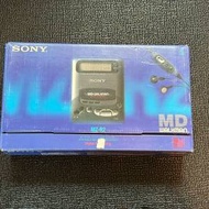 收藏級SONY 第二部1993年製MD Walkman MZ-R2