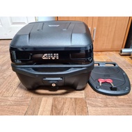 Givi Box B32NB (BLACK EDITION) B32N Monolock Top Case, Givi Heavyduty Advance Rack (HRV series) Y15Z