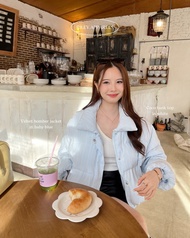 [พรีเฉพาะสี butter stripe] Riley.apparels - Velvet Bomber Jacket