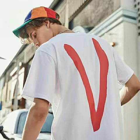 New VLONE LIFE Limited 19ss Letter Print Graffiti LOVE Print Men's and Women's Fashion Brand Short S