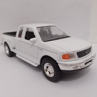 Diecast Ford F-150 Flareside Supercab Pick Up 4x4 Sport Welly 1:24 Diecast Ford F-150 regular Cab Pi