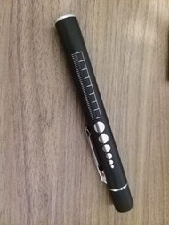 雙光(黃光，白光)醫用手電筒
