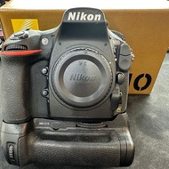 95% Nikon D810 camera with replacement Battery  Grip