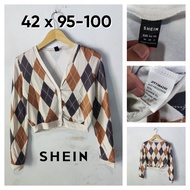 Crop Cardigan By SHEN Cream V Neck Size M Girls Argyle Motif Seamless Outer Top