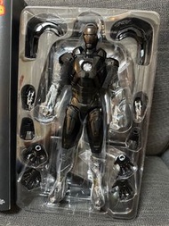 Hottoys exclusive: Iron man mark 7 Stealth mode version