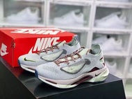 Nike Spark Flyknit運動跑鞋｜顏色 淺灰｜ 紫 ｜尺碼 36 36.5 37.5 38 38.5 39 40 40.5 41 42 42.5 43 44 44.5 45