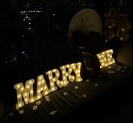 Marry me燈牌