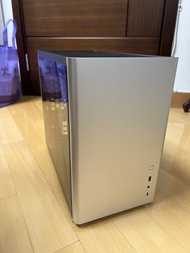 Jonsbo D30 MATX 機箱
