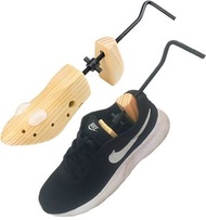 Wooden Shoe Stretcher, 實木撐鞋器擴鞋器男女通用鞋子擠腳磨腳撐長撐寬擴大撐大擴寬鞋撐Boots or shoes stretcher,Men or woman shoe stre