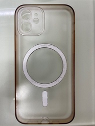 iPhone 12透明磁吸手機殼