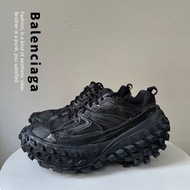 [近全新] Balenciaga 巴黎世家Defender 黑色尼龍輪胎鞋老爹鞋男鞋 685613W2RA61000 EU43