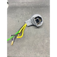 Universal H4 lamp fitting