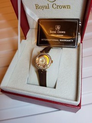 Royal Crown專櫃真皮時裝表 圓盤鑲鑽石英皮帶女錶