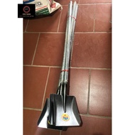 Square shovel with 1.5 m long iron handle, convenient for all jobs