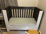 Babyletto Alma Papa 可摺疊嬰兒床