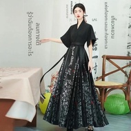 เสื้อผ้าผู้หญิงสไตล์จีนมังกรปีใหม่การประดิษฐ์ตัวอักษรจีนทอทอง Horse Face ชุดแห่งชาติ Jacquard เย็บปั