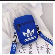 Adidas กระเป๋าสะพายข้าง กระเป๋าแฟชั่น  Mini Crossbody Bag