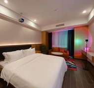 Homeinn Ripple Hotel (Nanning Jiangnan Wanda Plaza Pingxi Classic Gourmet Night Market)