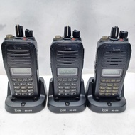 HT ICOM IC-V88 VHF SEKEN KOMPLIT ORIGINAL
