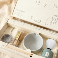 BE MY TEA - 茶道級抹茶禮盒(林澄) 抹茶茶具套裝六件套(陶瓷碗) 含30g茶道級抹茶粉 日本茶道工具 純抹茶粉 百本立 抹茶刷 茶筅 茶筅立 抹茶碗 茶杓 粉篩 白色