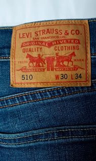 Levis，510型，窄管褲