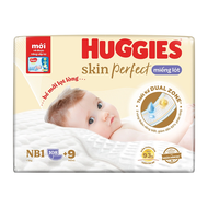 Miếng lót sơ sinh Huggies Skin Perfect NB1 108 miếng với 2 vùng thấm giảm kích ứng da
