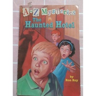 preloved THE HAUNTED HOTEL ron roy