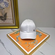 Chanel 白色棒球帽