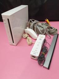 出清價!附雙手把網路最便宜 功能完好 任天堂 Wii 2手原廠主機 (無改機唷)配件如圖中賣 賣990而已可玩 GC