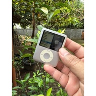 IPod Nano 3rd gen 4GB Silver