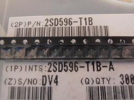 2SD596-T1B  DV4    NPN 音頻功率放大  30V 700mA  MINI MODE  無鉛 NEC