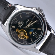 Orient Mens sun and Moon เวอร์ชั่น 3 นาฬิกาอัตโนมัติ/ไขลานของญี่ปุ่นพร้อมคริสตัลแซฟไฟร์สแตนเลสสตีลและนาฬิกาชุดหนัง นาฬิกาข้อมือผู้ชายสแตนเลสสตีลโครโนกราฟนาฬิกาหนังพร้อมกล่องของขวัญที่สวยงามนาฬิกาข้อมือผู้ชายแฟชั่นธุรกิจ ความแม่นยำแบบคลาสสิก