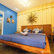 Queens English Garden & Strawberry Farm