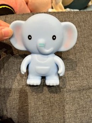 9成新 toyroyal樂雅 6m+大象啾啾聲軟膠有聲玩具