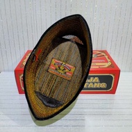 8 HIGH STAR KING CAP.