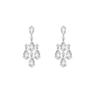 Merii ต่างหูระย้าเงินแท้ 925 ชุบโรเดียม ประดับเพชร CZ ดีไซน์หรูหรา : ต่างหูเพชร CZ Regalia 221E0399-