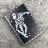 Zippo 48644 美版 滑板太空人 防風打火機 | ZIPPO 指定授權經銷商 |美國製造 | 收藏