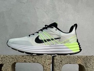 Nike Lunar Roam
