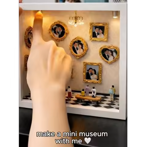 DIY Mini Museum Silhouette Box Creative Memory Display Kit With Miniature Statue And Gold Frame Anni