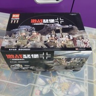 積木兵人情境玩具 激戰瑟堡 兩套合共12小盒 包括 運籌帷幄臨場指揮 暴力掃射德國電鋸 火力支點 重火轟擊 戰場鐵拳攻擊重點 戰場殺手致命狙擊 重槍轟鳴極速射殺