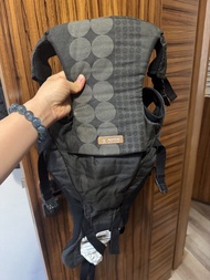 Aprica 背帶
