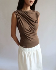 MACHMACHTHELABEL - Rina Draped Top เสื้อเดรปแขนกุด/ปาดไหล่ ใส่ได้หลายแบบ (Ash brown พร้อมส่ง Black P