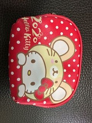 全新 正版 7-11 2020 hello kitty 金鼠年限定萬用包 sanrio 三麗鷗 化妝包 收納包 防潑水 Hello Kitty