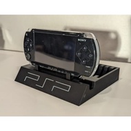 PSP 2000/3000 Stand With Game Storage
