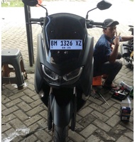 Breket Dudukan plat nomor depan minimalis New Nmax Old Xmax New di Visor Windshield
