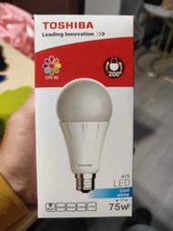 Toshiba 晝白光（F5000)LED燈泡 功率11W共7個，不拆賣