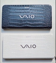 可放入褲袋🐊Sony VAIO pocket notebooks computer 鱷魚紋筆記型電腦 圖4可以睇到電腦可放部分牛仔褲