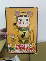 🔥全新 BE@RBRICK 不二家招財貓 Peko 金運 鍍金 100% & 400% Bearbrick 牛奶妹 Milky Maneki