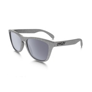 Genuine Oakley 0OO9245 sunglasses,